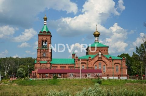 Шуховская башня, старинный паровоз, музей петуха и Венечки Ерофеева